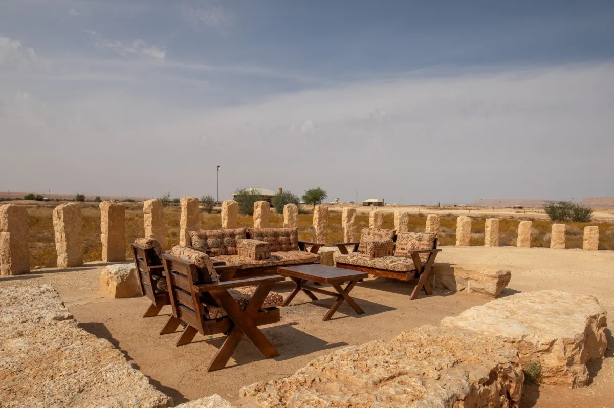 مخيمات برية بفئات متعددة   VIP